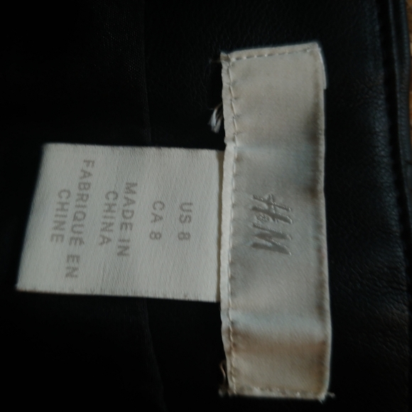 H&M leather skirt - Picture 3 of 4